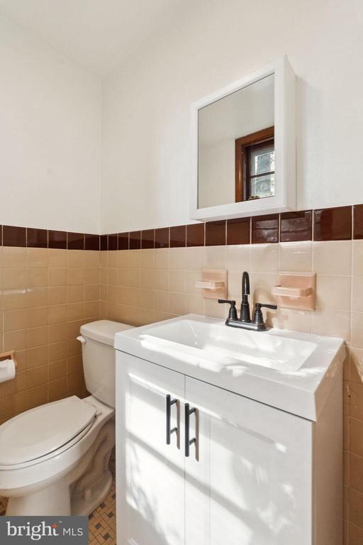 Building Photo - 1234 Remington Rd