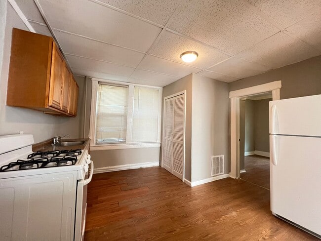 Building Photo - 64 Rutgers Ave