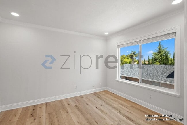 Building Photo - 4574 Ellen Way