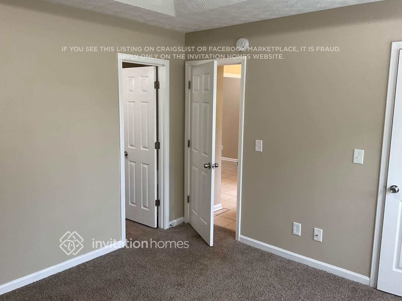 Building Photo - 260 Dreamland Cir