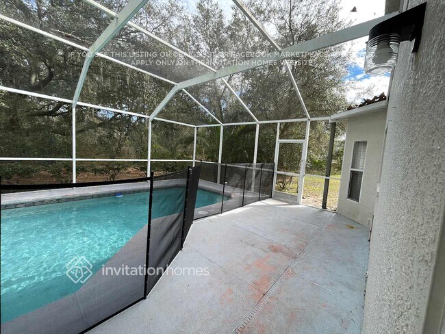 Building Photo - 18221 Sandy Pointe Dr