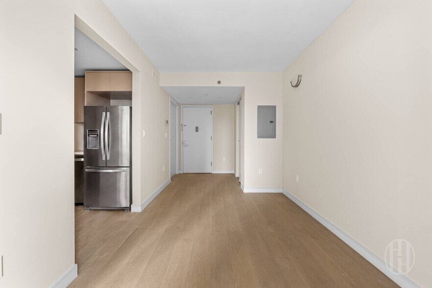 Building Photo - 608 Ocean Ave