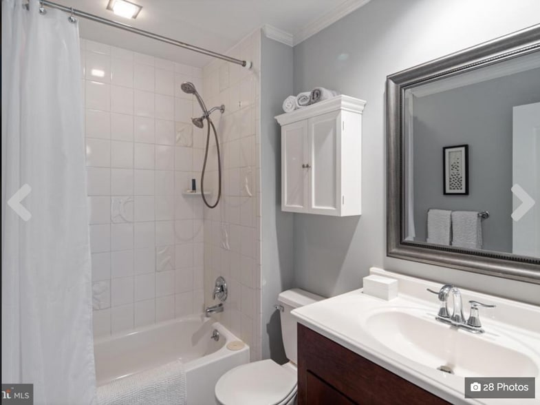 Building Photo - 70 Sutphin