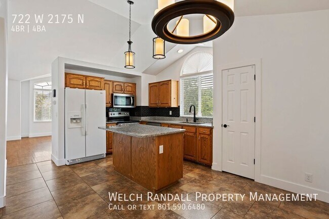 Building Photo - 722 W 2175 N