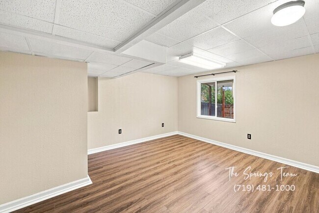 Building Photo - 3060 Maverick Dr