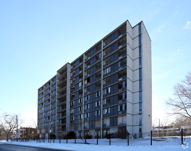 Building Photo - Ninety-Four Ten Hough