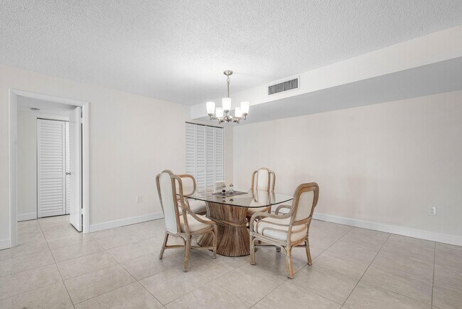 Building Photo - 3460 S Ocean Blvd