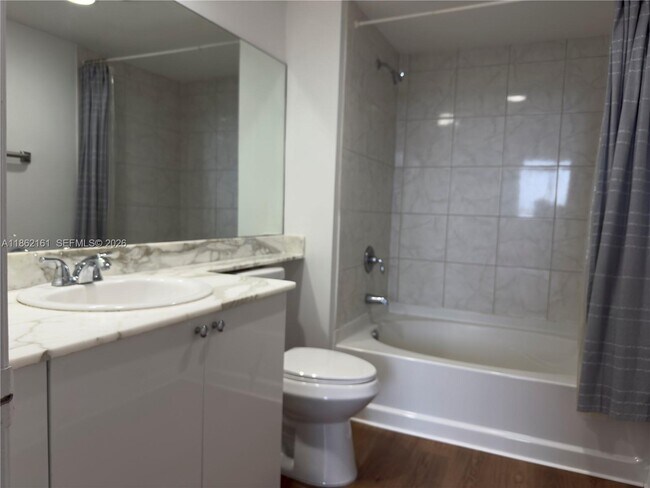 Building Photo - 2775 NE 187th St