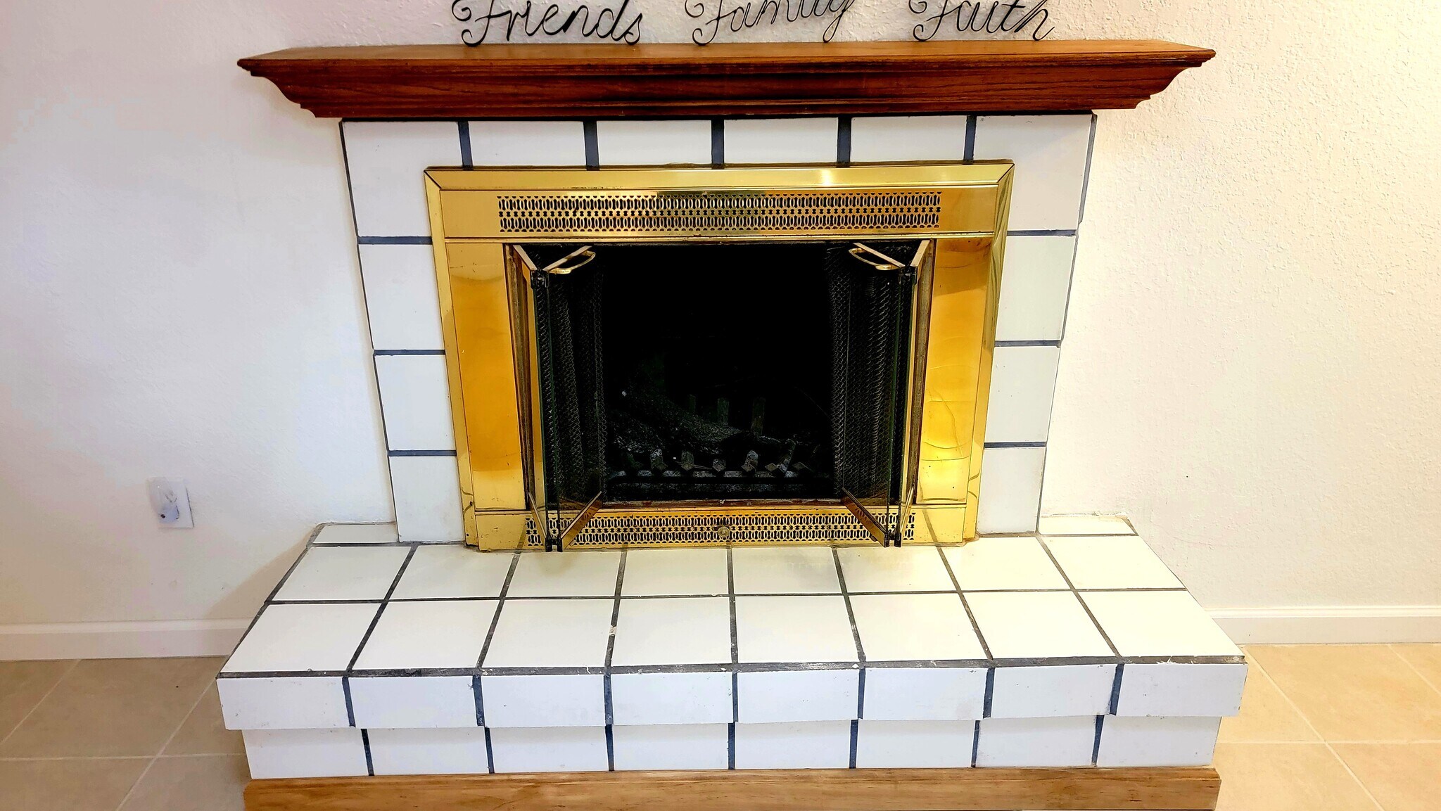 Building Photo - 7400 N Meredith Blvd