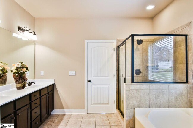 Building Photo - Wonderful 5 Bedroom, 4 Bath Home in Kilgore Farms!!