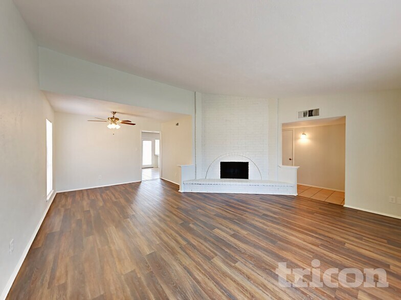 Building Photo - 7006 Blackberry Dr