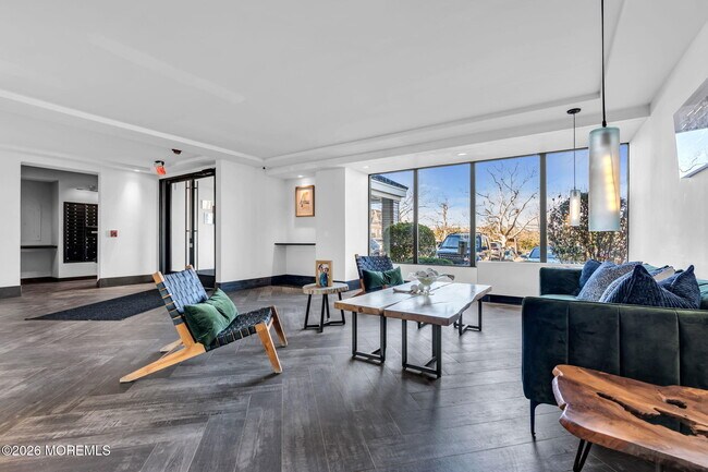 Building Photo - 10 Ocean Blvd