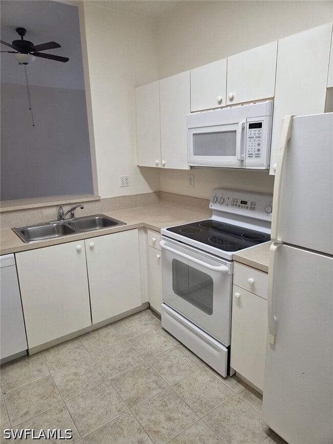 Building Photo - 15417 Bellamar Cir