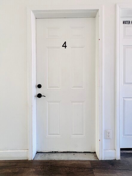 Building Photo - 3835 Whittier Blvd