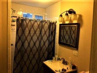 Building Photo - 208 Willow St