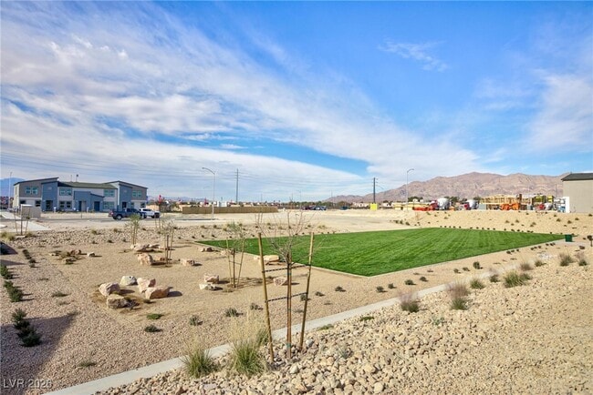 Building Photo - 6085 Lily Gdn St