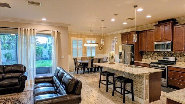 Building Photo - 2468 Whittler Br