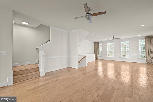 Building Photo - 212 Upper Brook Terrace