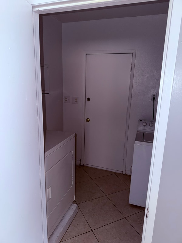 Building Photo - 5925 Marka Dr