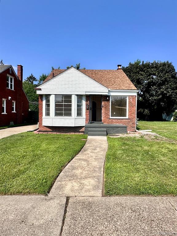 Primary Photo - 18071 Albion Ave