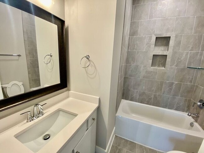 Building Photo - Love Clift Farm? This home is Amazing