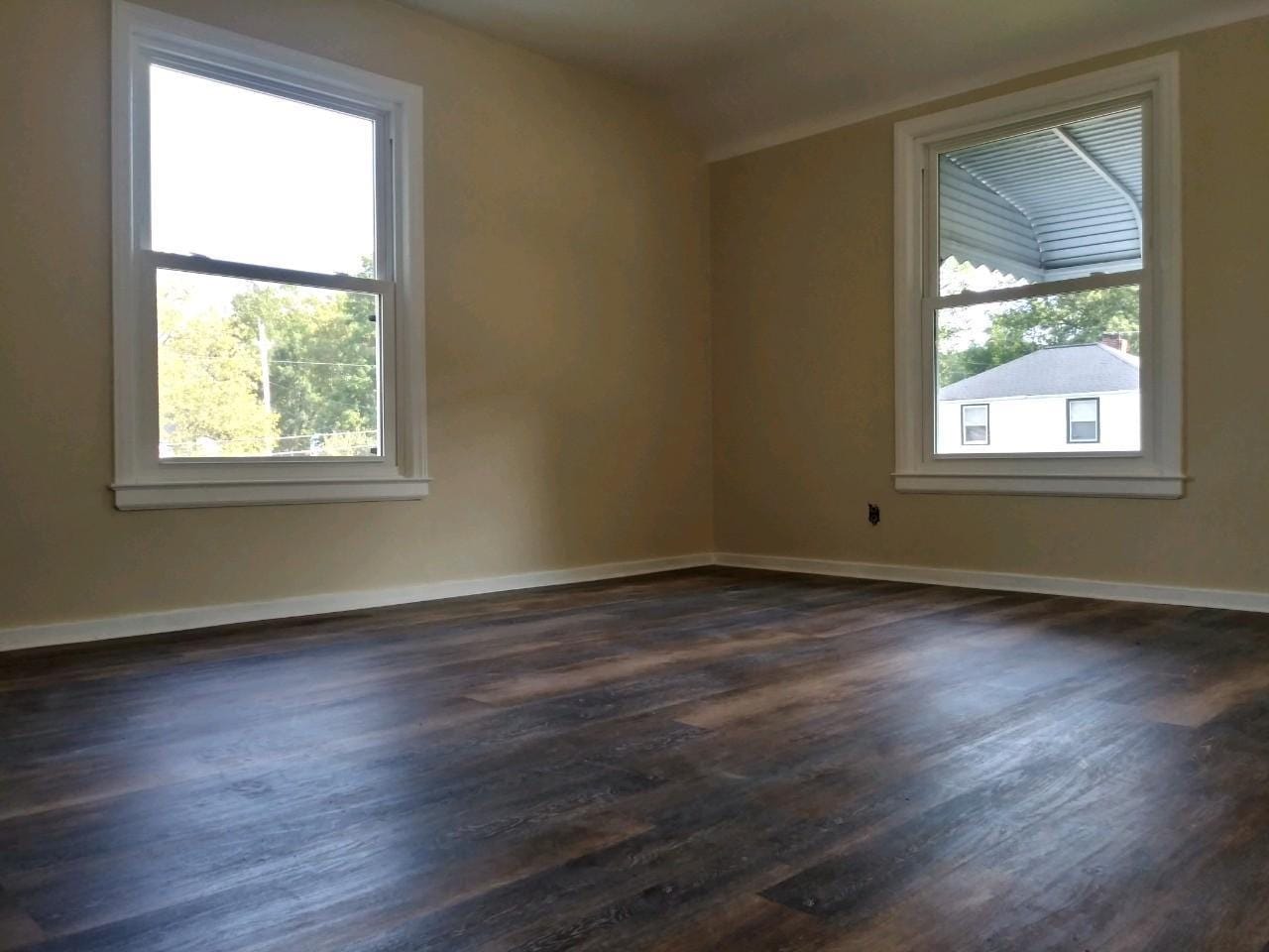 Building Photo - 1457 Sulzer Ave