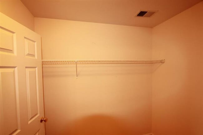 Building Photo - 601 Sherard Cir
