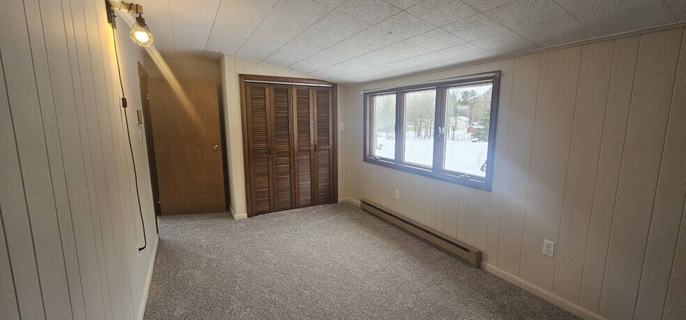 Building Photo - 7901 Elm St