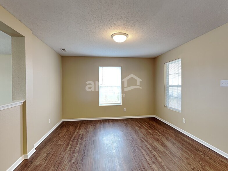 Building Photo - 6847 Tadpole Ct