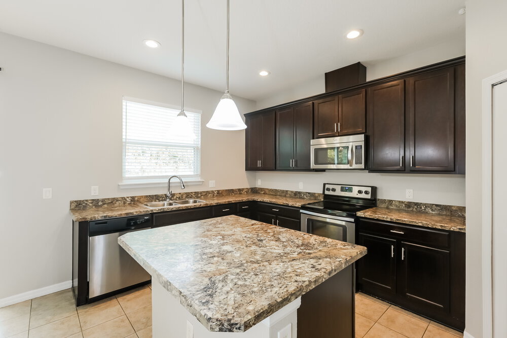 Building Photo - 1309 Canyon Oaks Dr