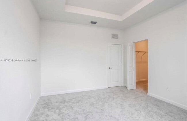 Building Photo - 26459 SW 148th Ave