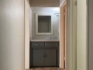 Building Photo - 11040 Spring Holw