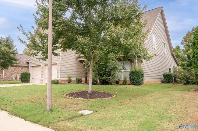 Building Photo - 110 Wolf Creek Trail SW