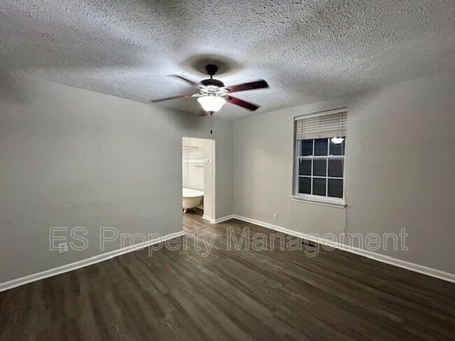 Building Photo - 1502 Lexington Ave