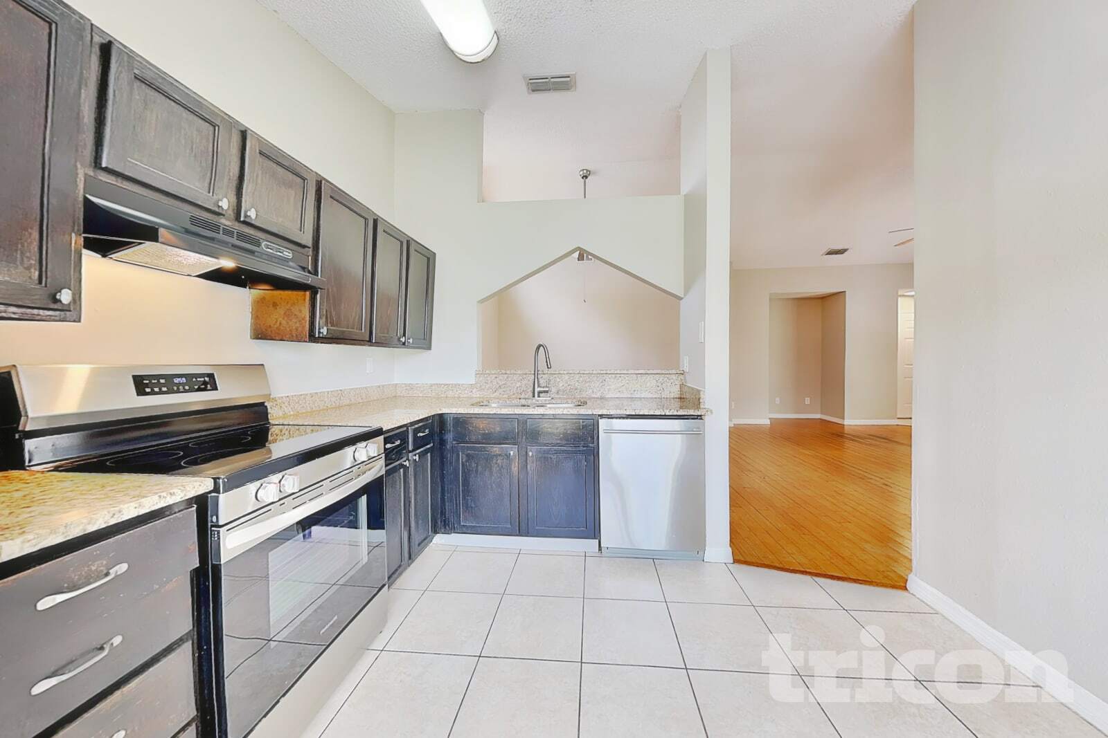 Building Photo - 13344 Laraway Dr