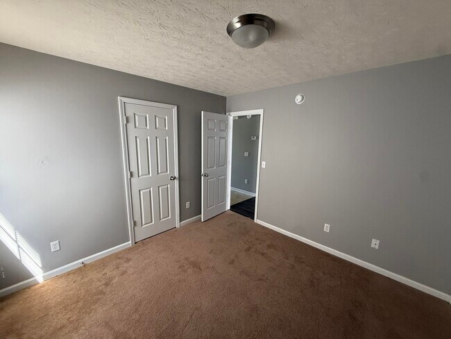Building Photo - 2477 Rockaway Pl