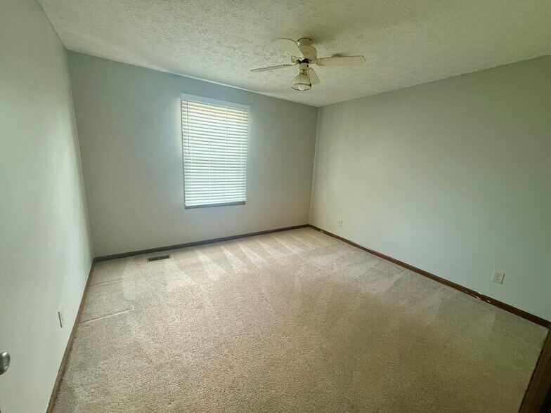 Building Photo - 7451 Mapleleaf Ct