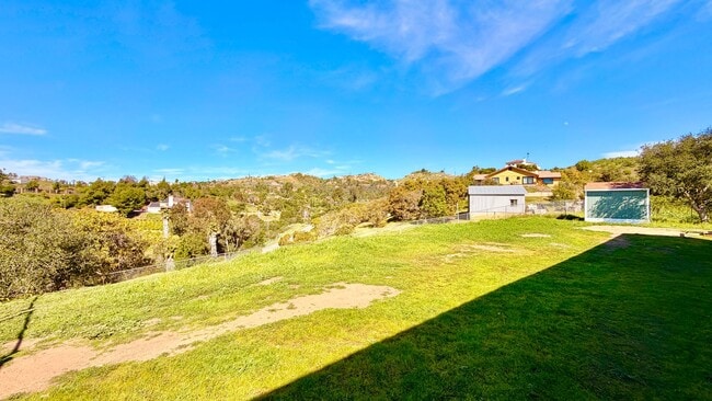 Building Photo - Stunning Single-Story with Spacious Deck, Panoramic Views, on Gated/Fenced Property!