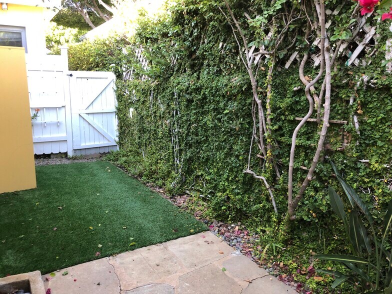 Building Photo - 3120 Colorado Ave