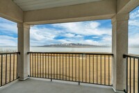 Building Photo - 563 N 360 W