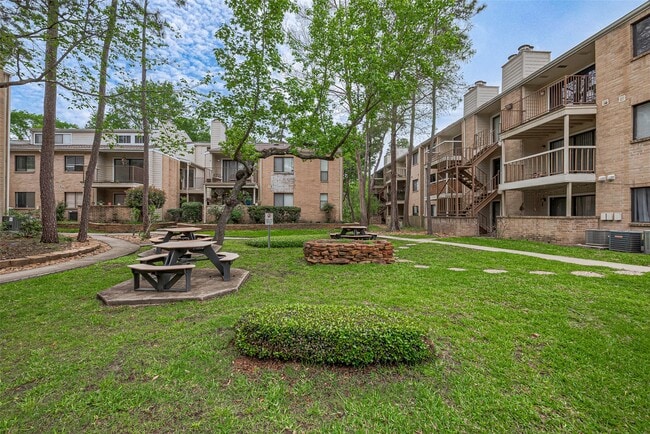 Building Photo - 3500 Tangle Brush Dr