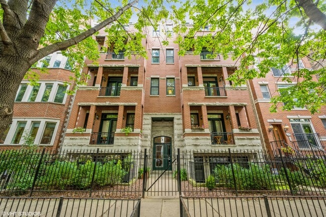 Primary Photo - 1511 N Hudson Ave