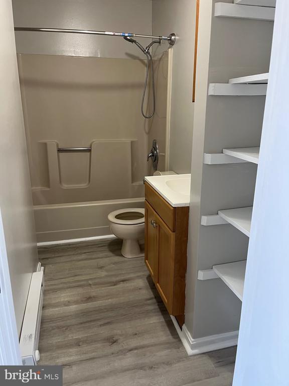 Building Photo - 7889 Main St