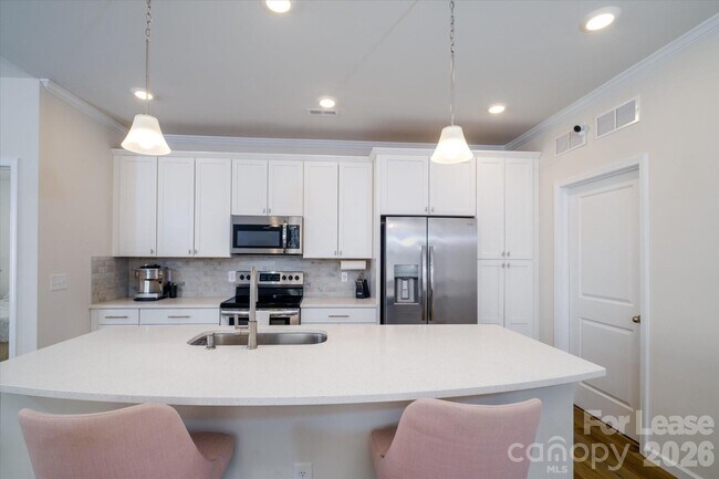 Building Photo - 6135 Snowy Egret Ave