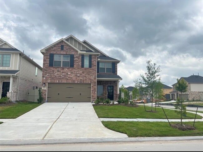 Building Photo - 17697 Tree of Heaven