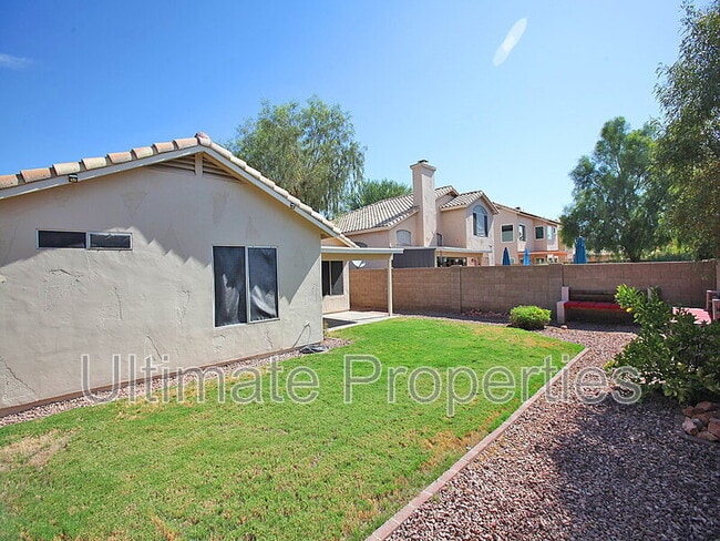 Building Photo - 7455 W Crest Ln
