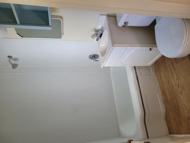 Building Photo - 2415 Baker St