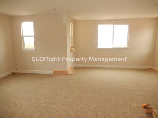 Building Photo - AVAILABLE NOVEMBER - Gorgeous Home in Trilogy Monarch Dunes - 2 Bedroom / 2.5 Bathroom