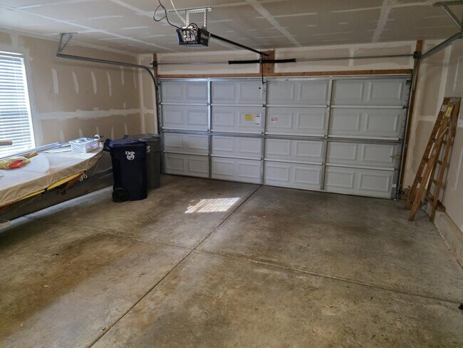 Building Photo - 2772 Cascade Falls Cir