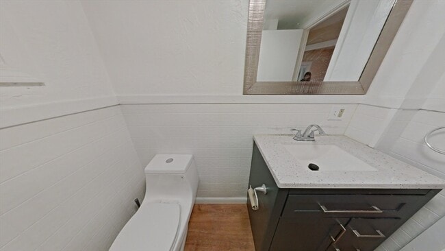 Building Photo - 74 Holbrook Rd